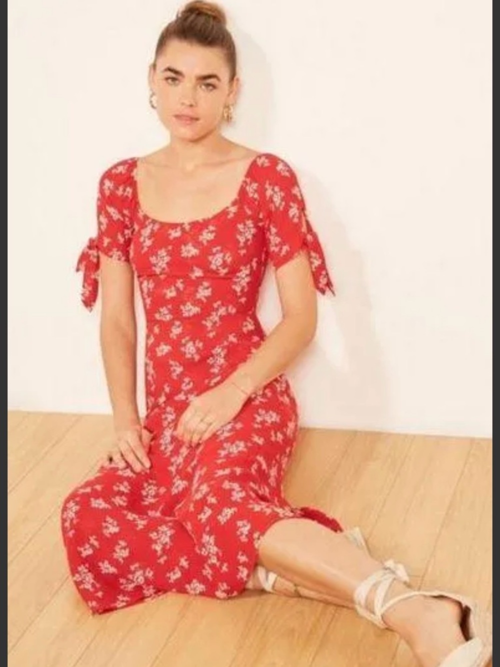 REFORMATION Meredith Dress ~ Red Floral Print sz 6